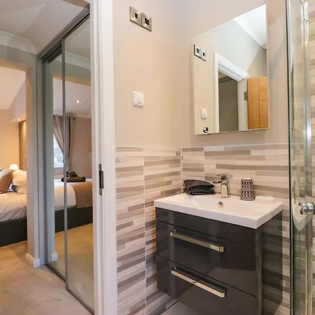 7 View Windermere